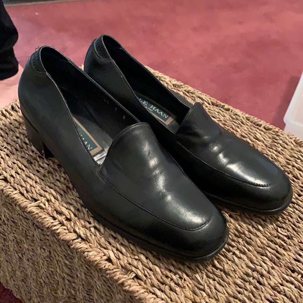 Cole Haan shoes short heeled loafers